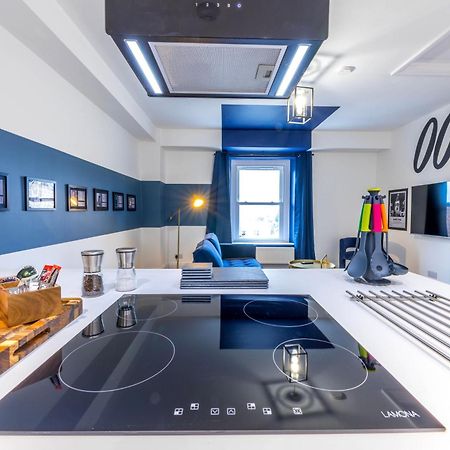 Skyfall With Free Parking For Families & Business By Prescott Apartments Бристол Екстериор снимка