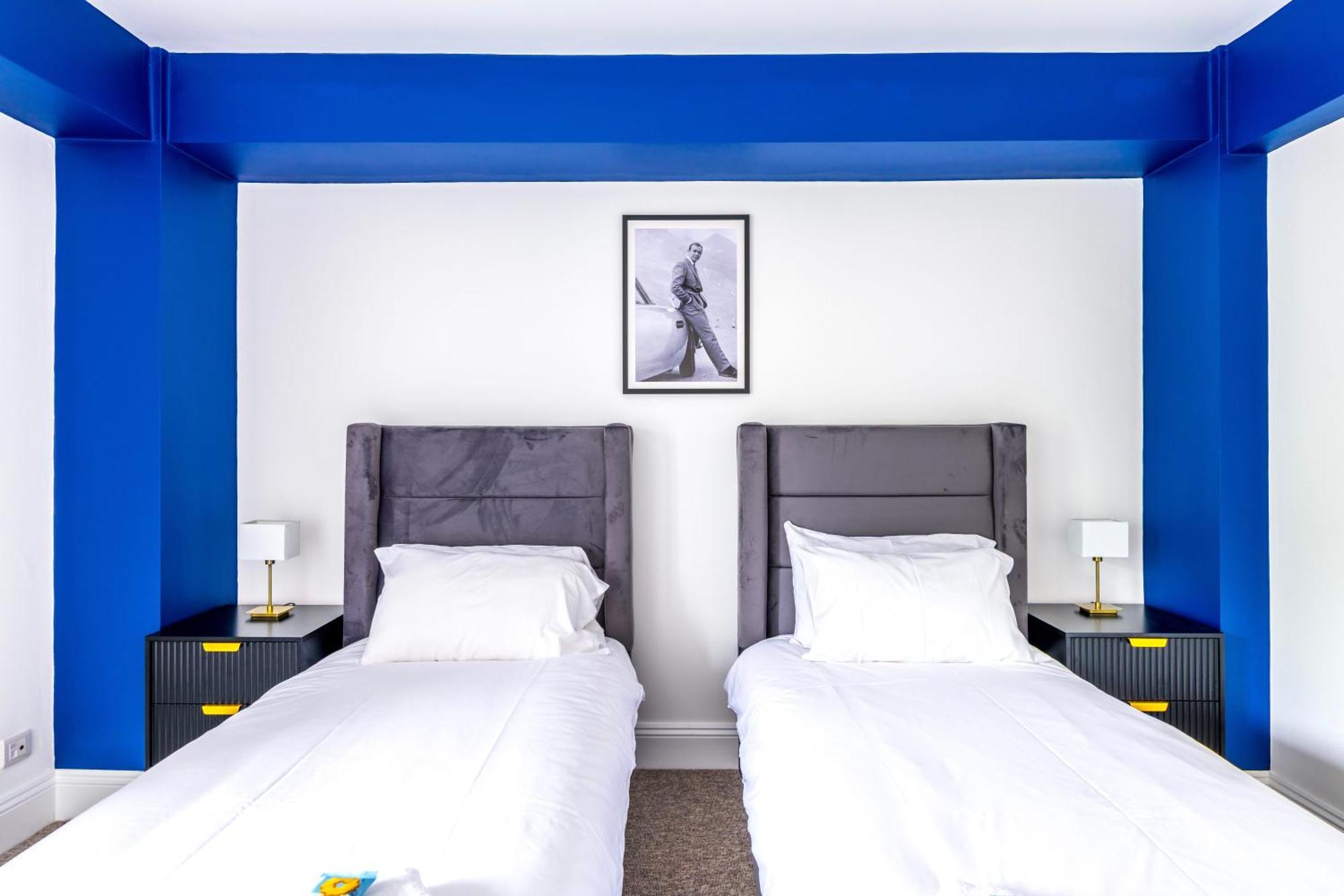 Skyfall With Free Parking For Families & Business By Prescott Apartments Бристол Екстериор снимка