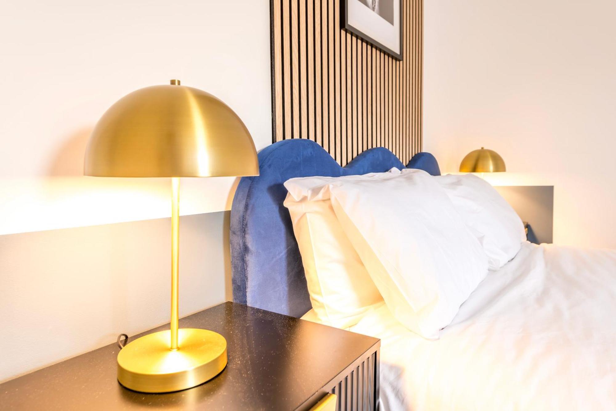 Skyfall With Free Parking For Families & Business By Prescott Apartments Бристол Екстериор снимка